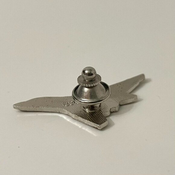 Vintage B1 Lancer Bomber USAF Air Force Aircraft Pin - Picture 5 of 11